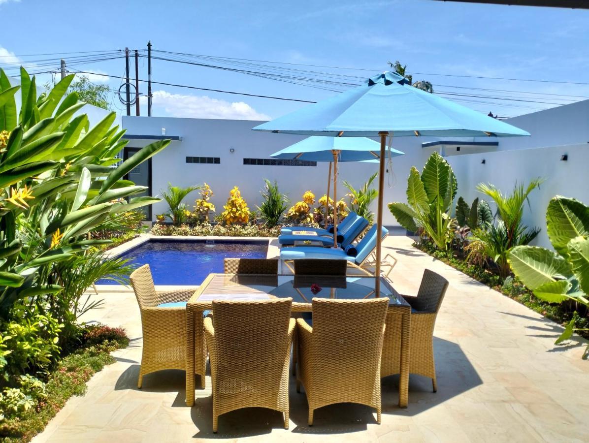 Villa Bintang ロヴィーナ エクステリア 写真