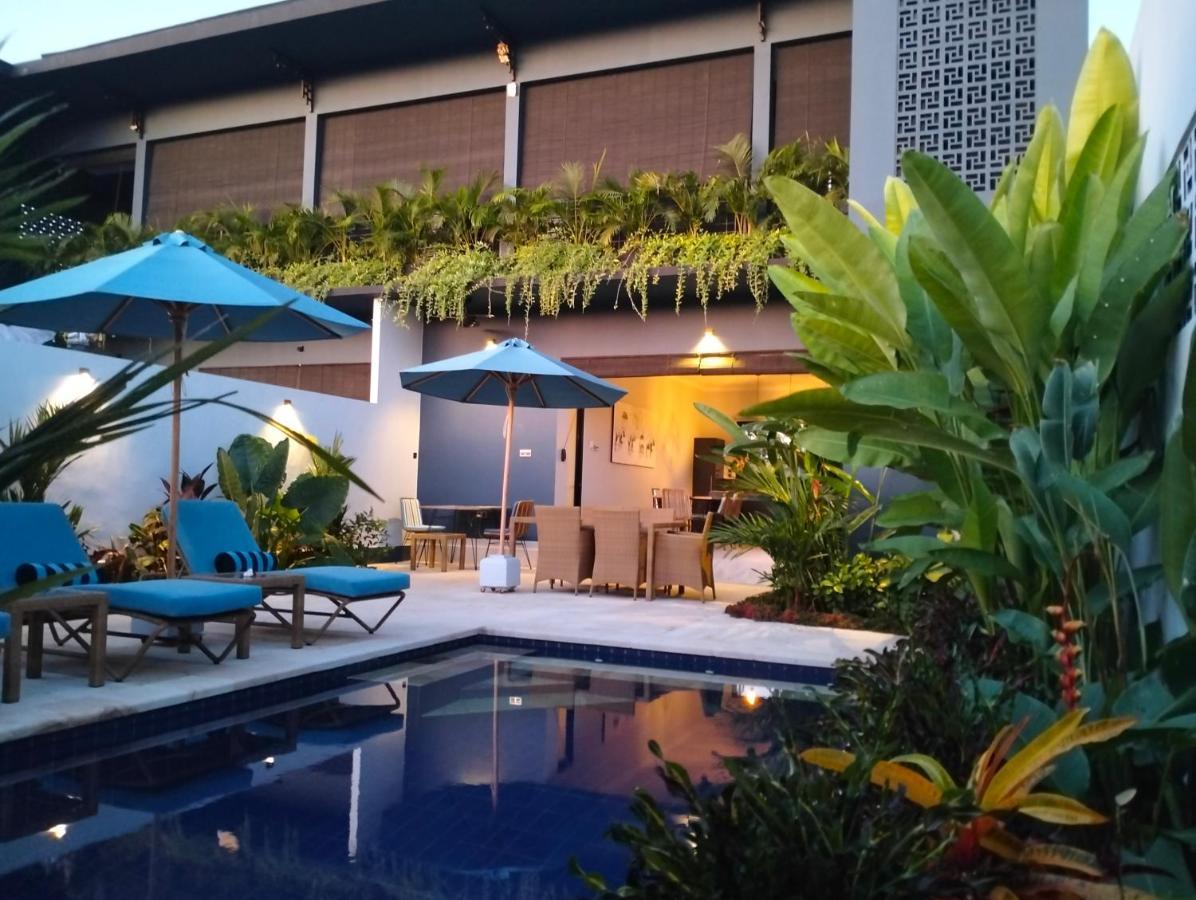 Villa Bintang ロヴィーナ エクステリア 写真